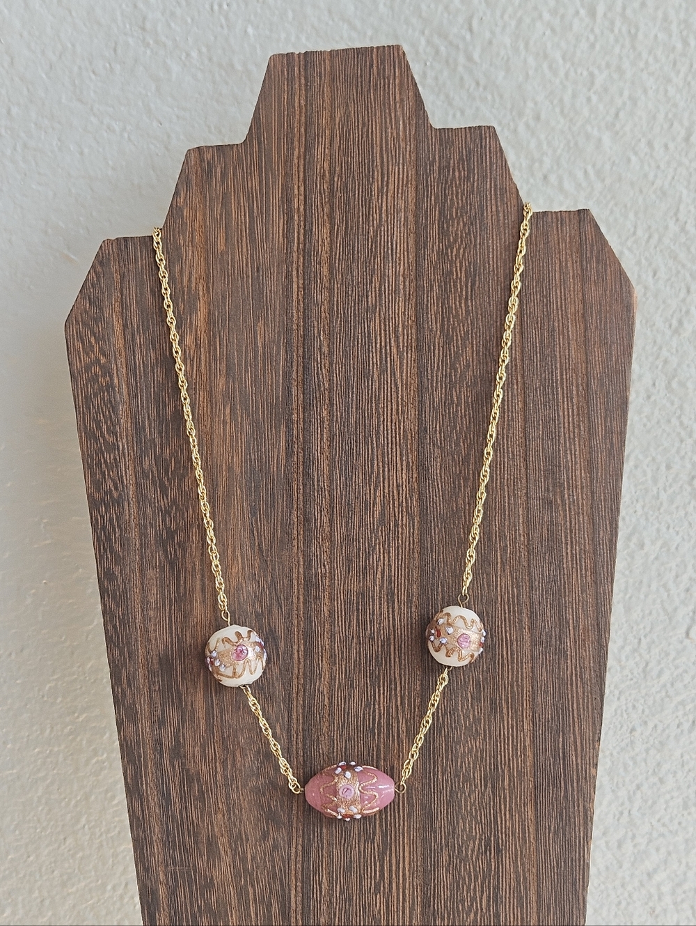 Antique Venetian Fiorato Wedding Cake Glass Bead Gold Tone Necklace 18"
